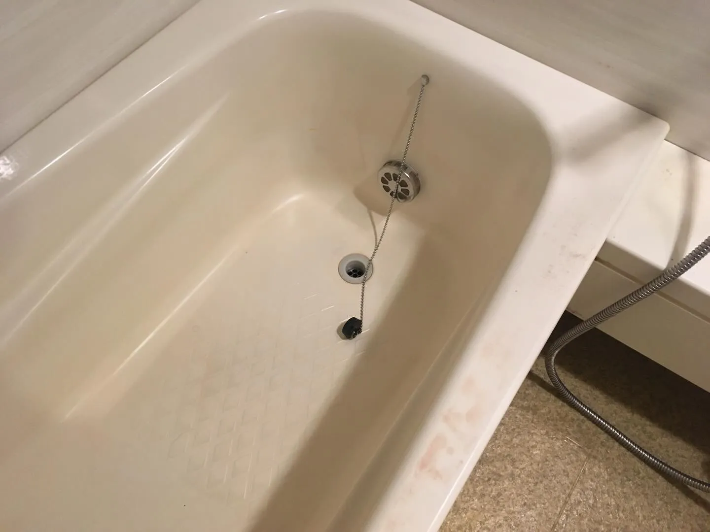 【施工事例】淀川区 一戸建て 浴槽再生研磨