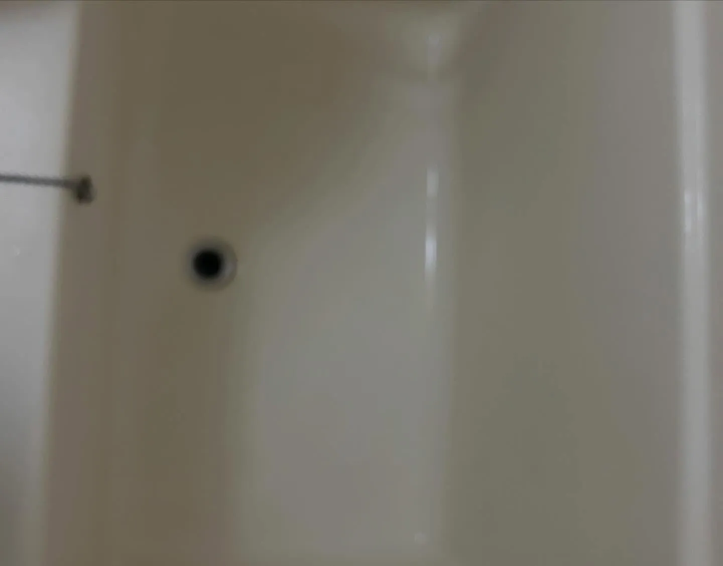 【施工事例】摂津市 一戸建て 浴槽再生研磨・サビ除去