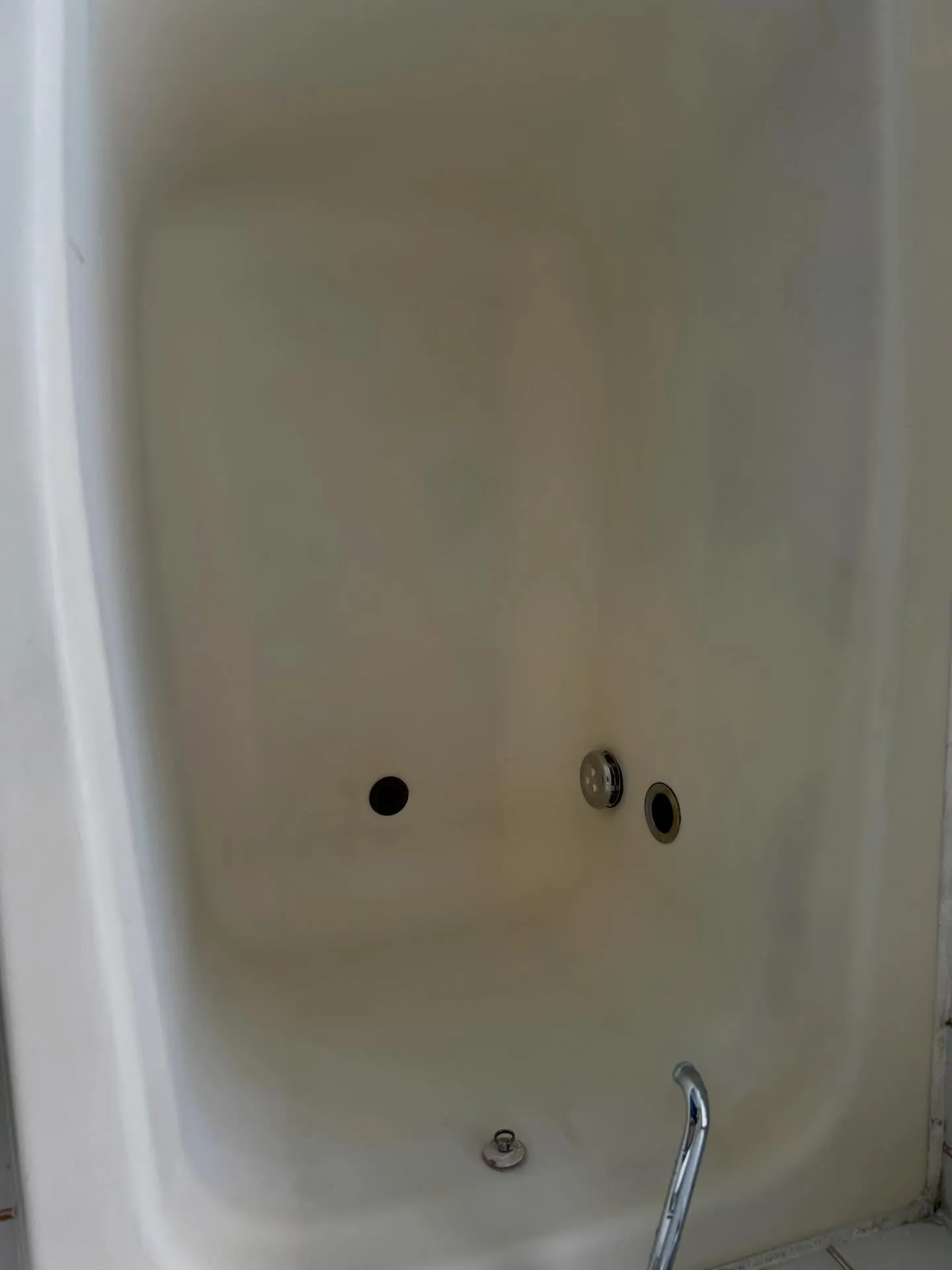 【施工事例】枚方市 一戸建て 浴槽錆除去・ガラスコーティング