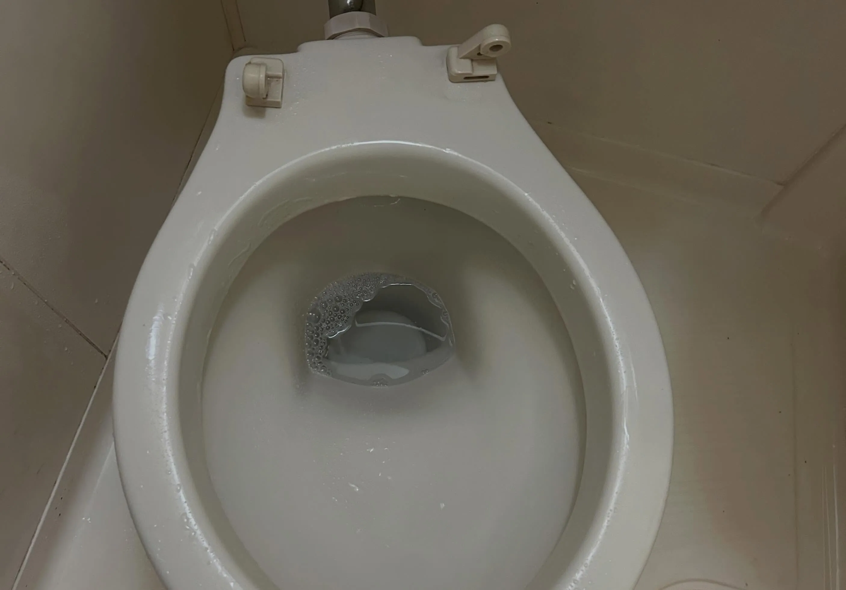 【施工事例】摂津市 賃貸マンション トイレ便器再生・コーティ...